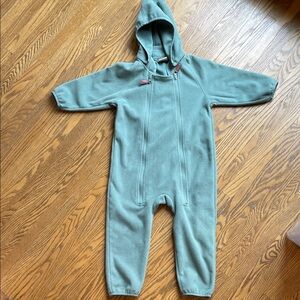 Kuling green once piece coat with removable hood, double zip up.